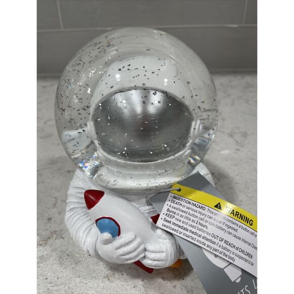 ASTRONAUT Light Up Snow Globe Silver Glitter Desk Accessory Paper Weight Space - Picture 7 of 10